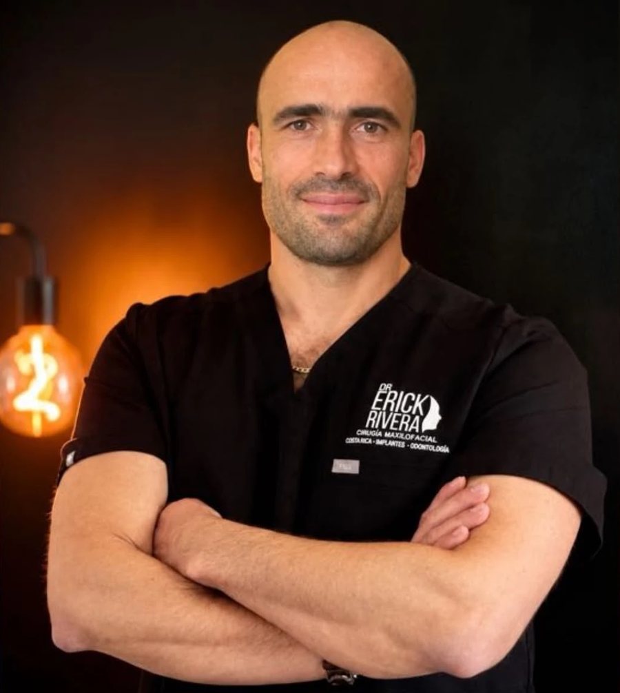 Coordinadora de pacientes de BISHO Facial & Dental Center